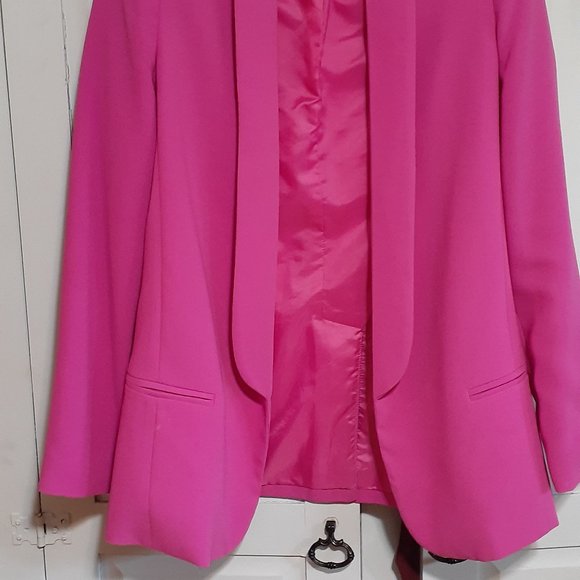 MURAL Bright Pink Tux Lapel Jacket - Picture 2 of 6